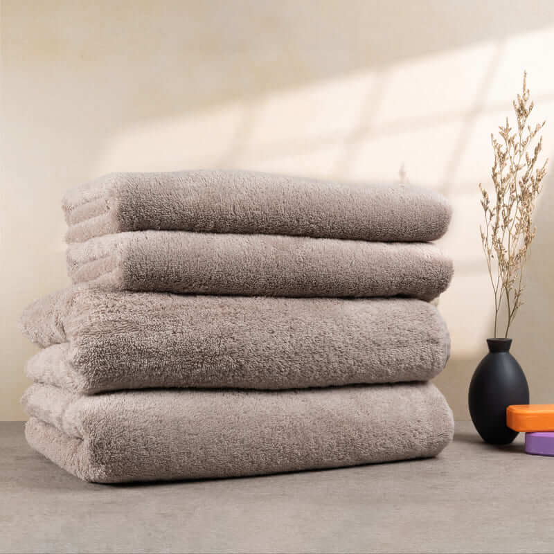 2x Saunatücher + 2 x Duschtücher Farbe Cashmere